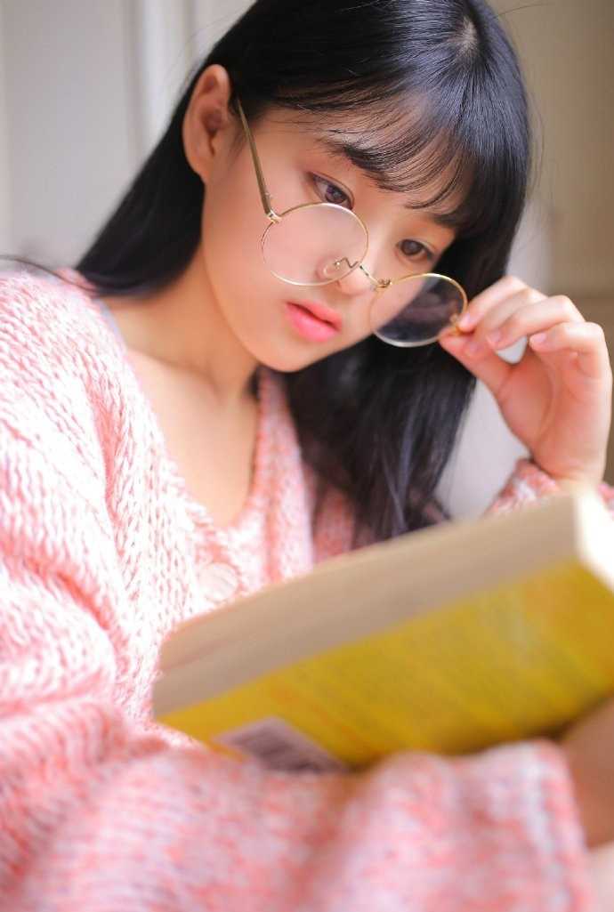 最新台湾清纯清纯甜美俏皮私房诱惑美女图集