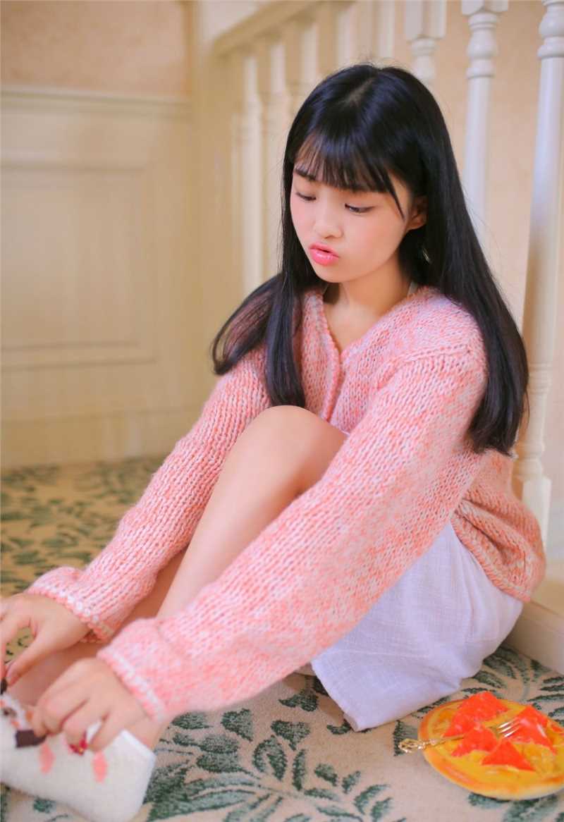 最新台湾清纯清纯甜美俏皮私房诱惑美女图集