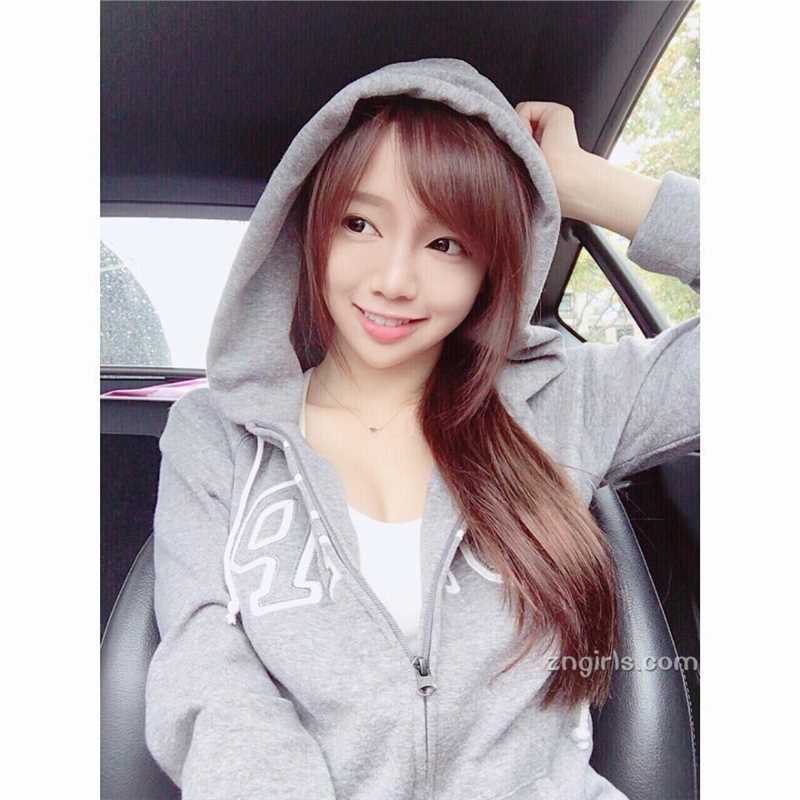 特别专辑无双乐团琵琶手丘涵清纯海边比基尼照图片