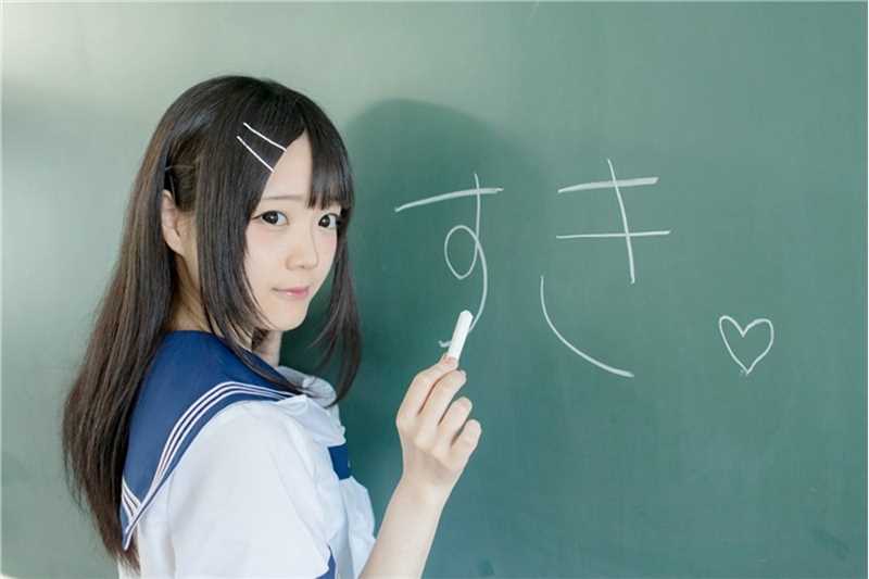 优质白净清纯教室内高叉泳衣性感娇嫩诱惑艺术相册