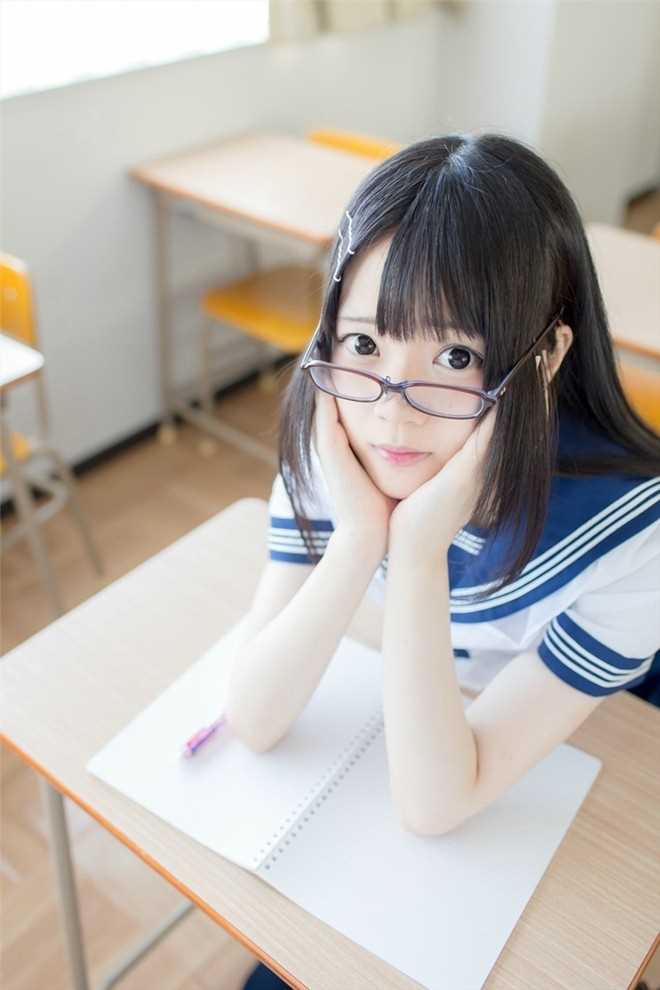 优质白净清纯教室内高叉泳衣性感娇嫩诱惑艺术相册