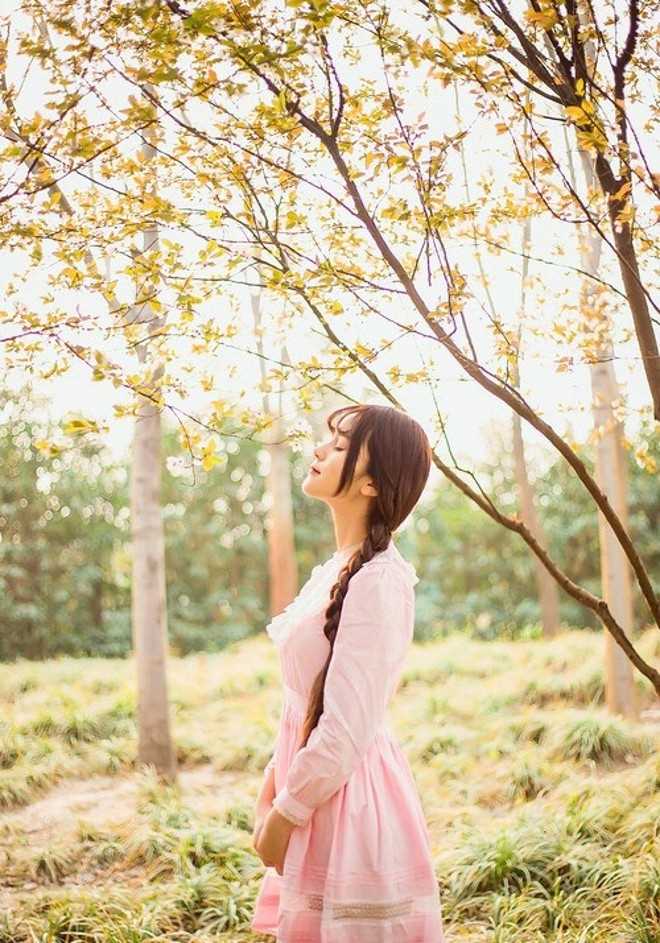 最全樱花树林下娇羞清纯少女可爱辫唯美户外相册