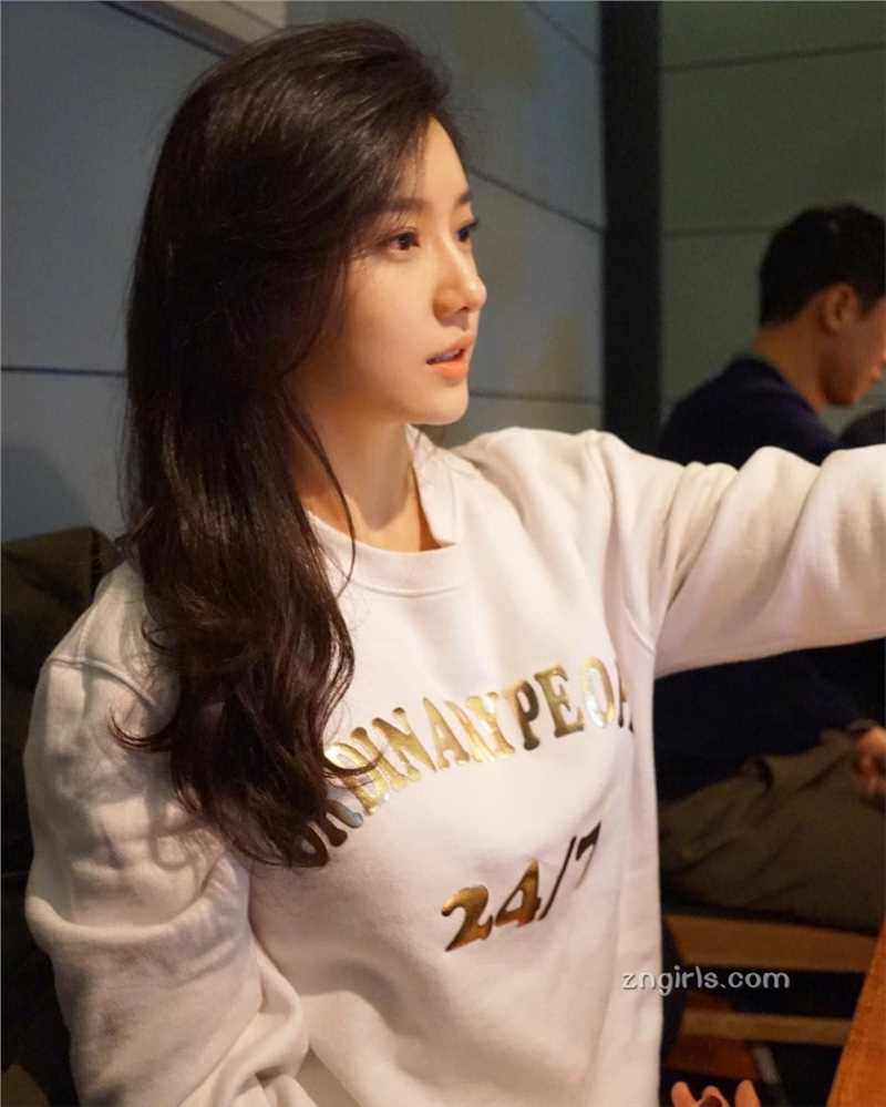 最新韩国美女Sojin生活清纯气质迷人壁纸