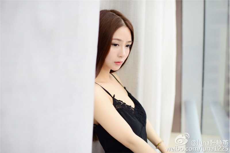 特别专辑甜美女孩张静燕微博私房清纯动人图片