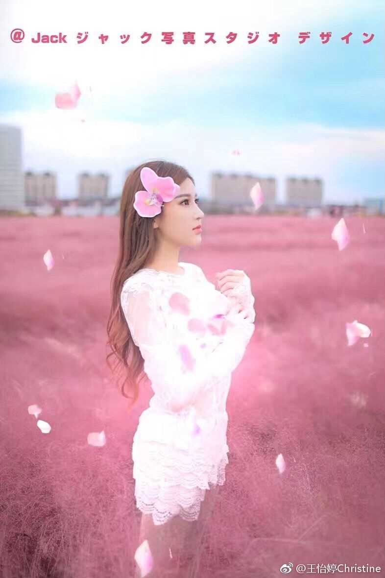 最新清纯美女王怡婷微博街拍图集