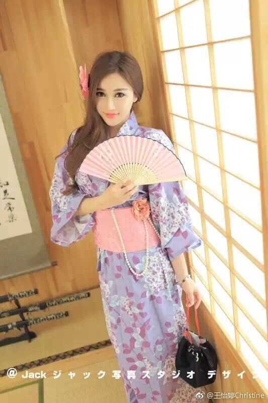 最新清纯美女王怡婷微博街拍图集