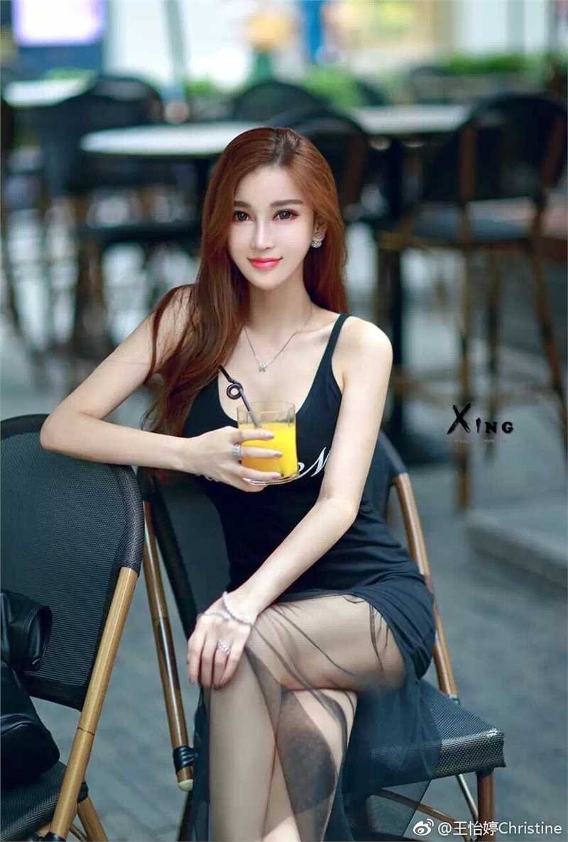 最新清纯美女王怡婷微博街拍图集