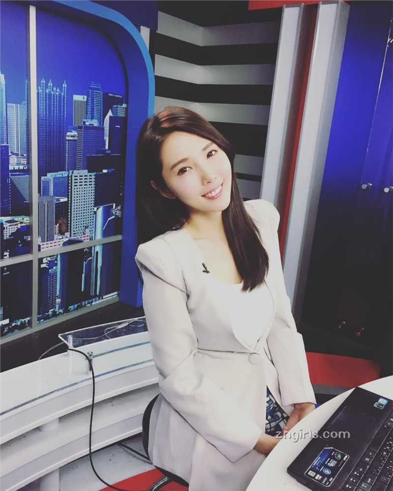 美女主播朱琦郁私房照清纯迷人