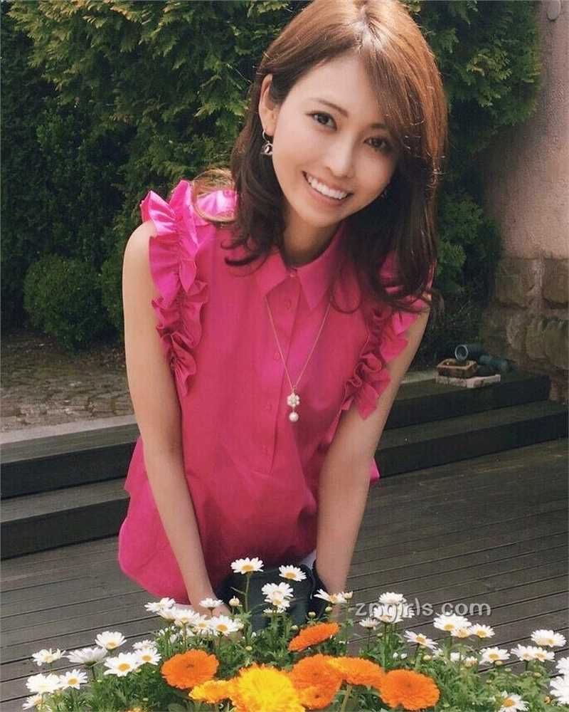 优质美女博主CHANNEL清纯私房照图片