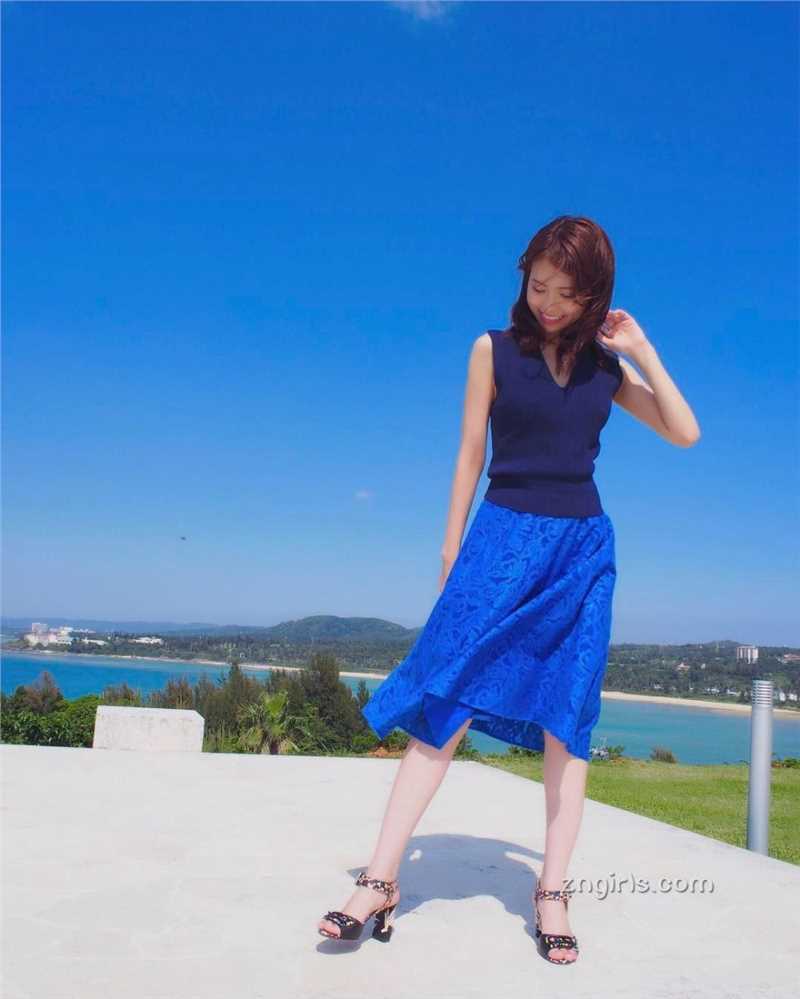 优质美女博主CHANNEL清纯私房照图片