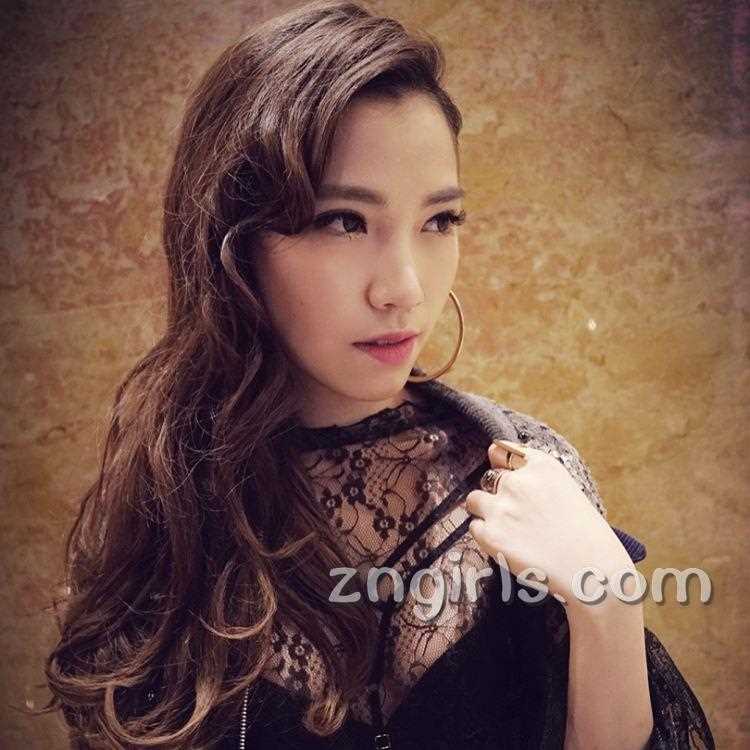 特别专辑美女歌手禤泳伦私房清纯图片