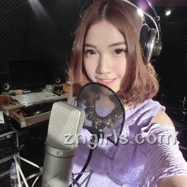 特别专辑美女歌手禤泳伦私房清纯图片