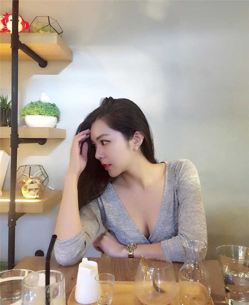 高清台湾美女空姐心心ELLY清纯生活照图集