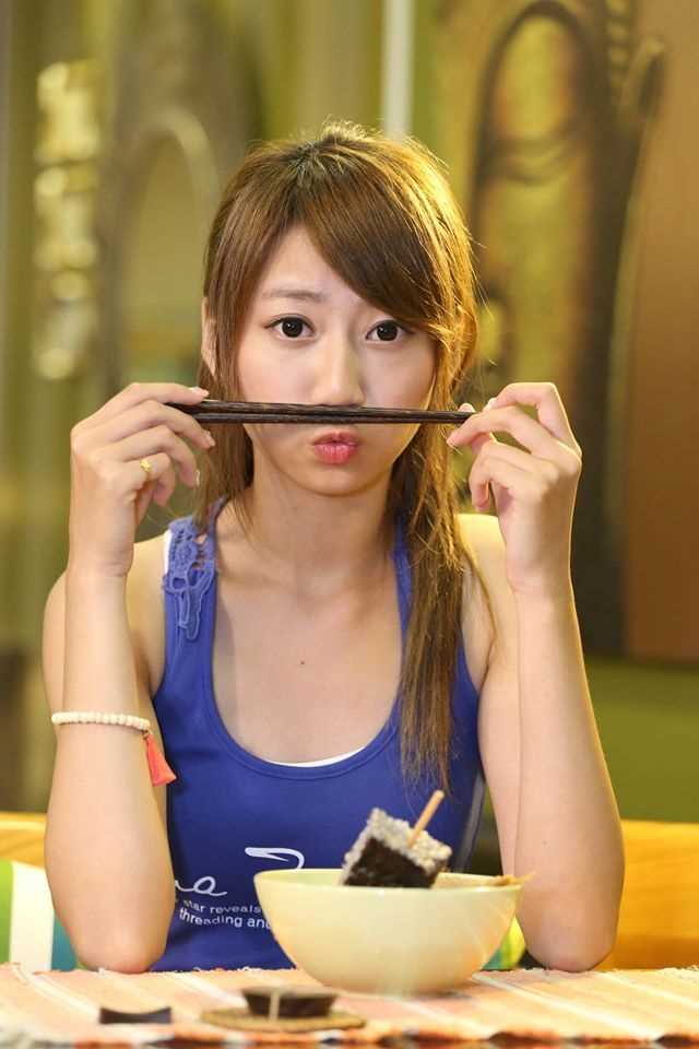 优质台湾美女模特张嘉庭生活清纯迷人图片