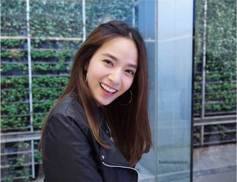 高清泰国美女模特Baitoei,Zuvapit清纯笑容迷人图集