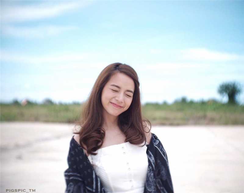 高清泰国美女模特Baitoei,Zuvapit清纯笑容迷人图集