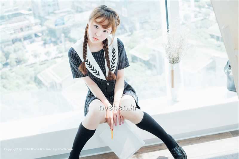 高清90后小美女柳侑绮清纯养眼图片图集