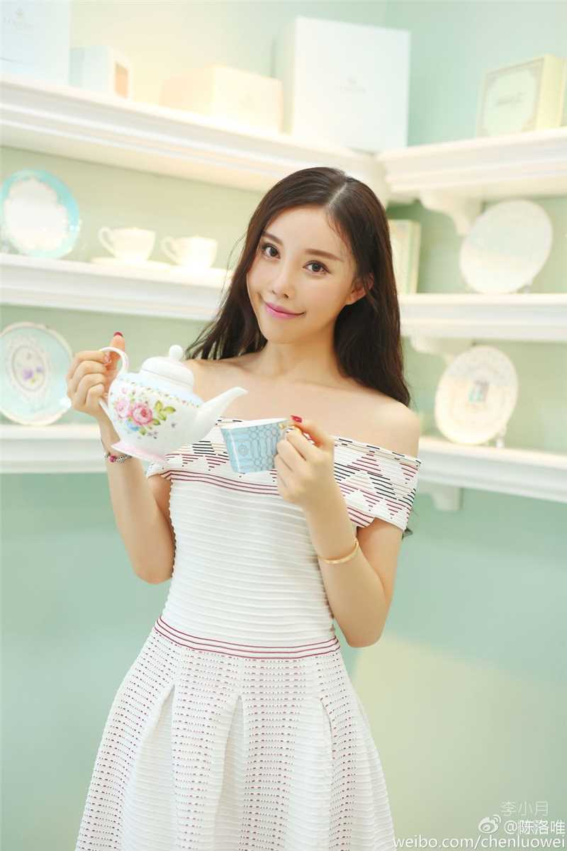 特别专辑长发清纯美女陈洛唯微博养眼美照图片图片