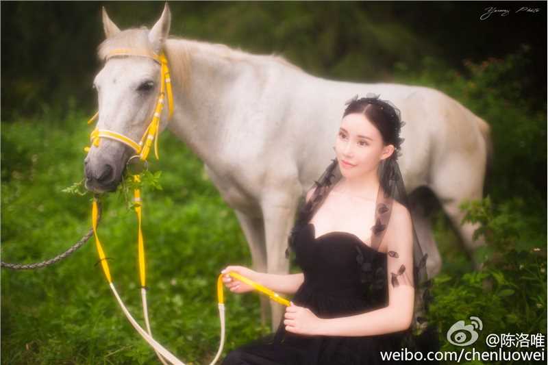 特别专辑长发清纯美女陈洛唯微博养眼美照图片图片