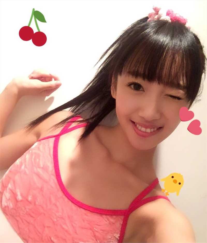 优质日本清纯美女坂口ちな养眼私拍美照相册