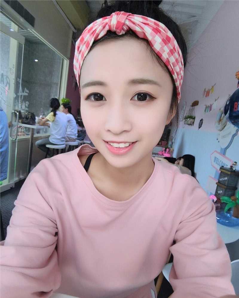 精选90后清纯可爱美女林芷葳私拍美照图片图册