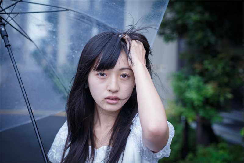 高清日本清纯美女铃木茜音户外图片图集