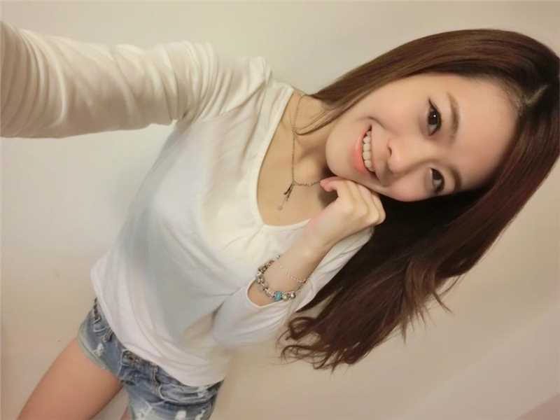 精选台湾清纯美女张语哝图片图册