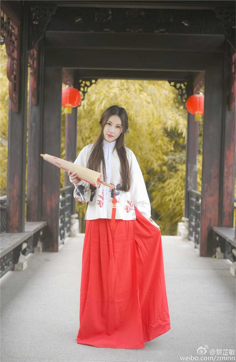 特别专辑90后氧气清纯美女黎芷敏私拍美图图片