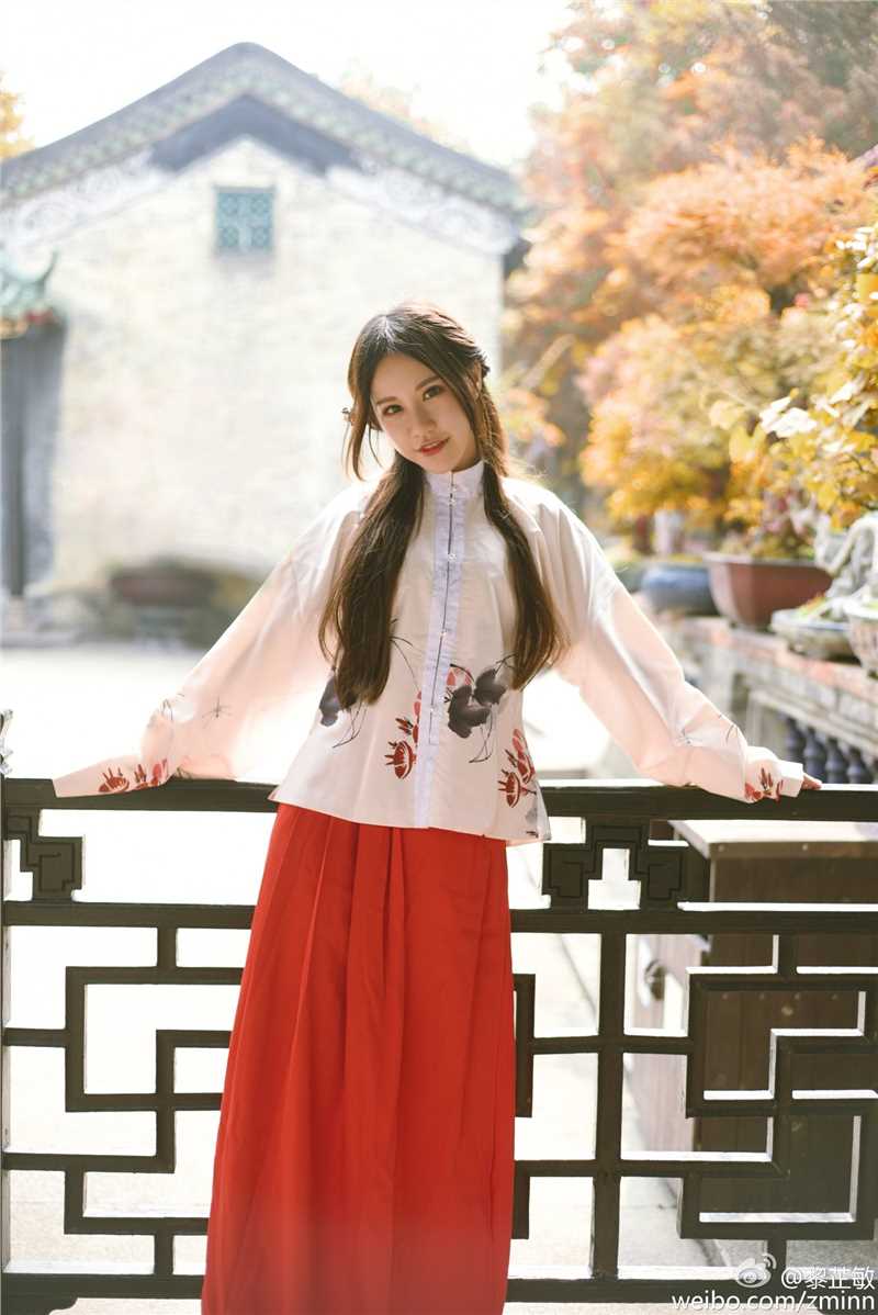 特别专辑90后氧气清纯美女黎芷敏私拍美图图片