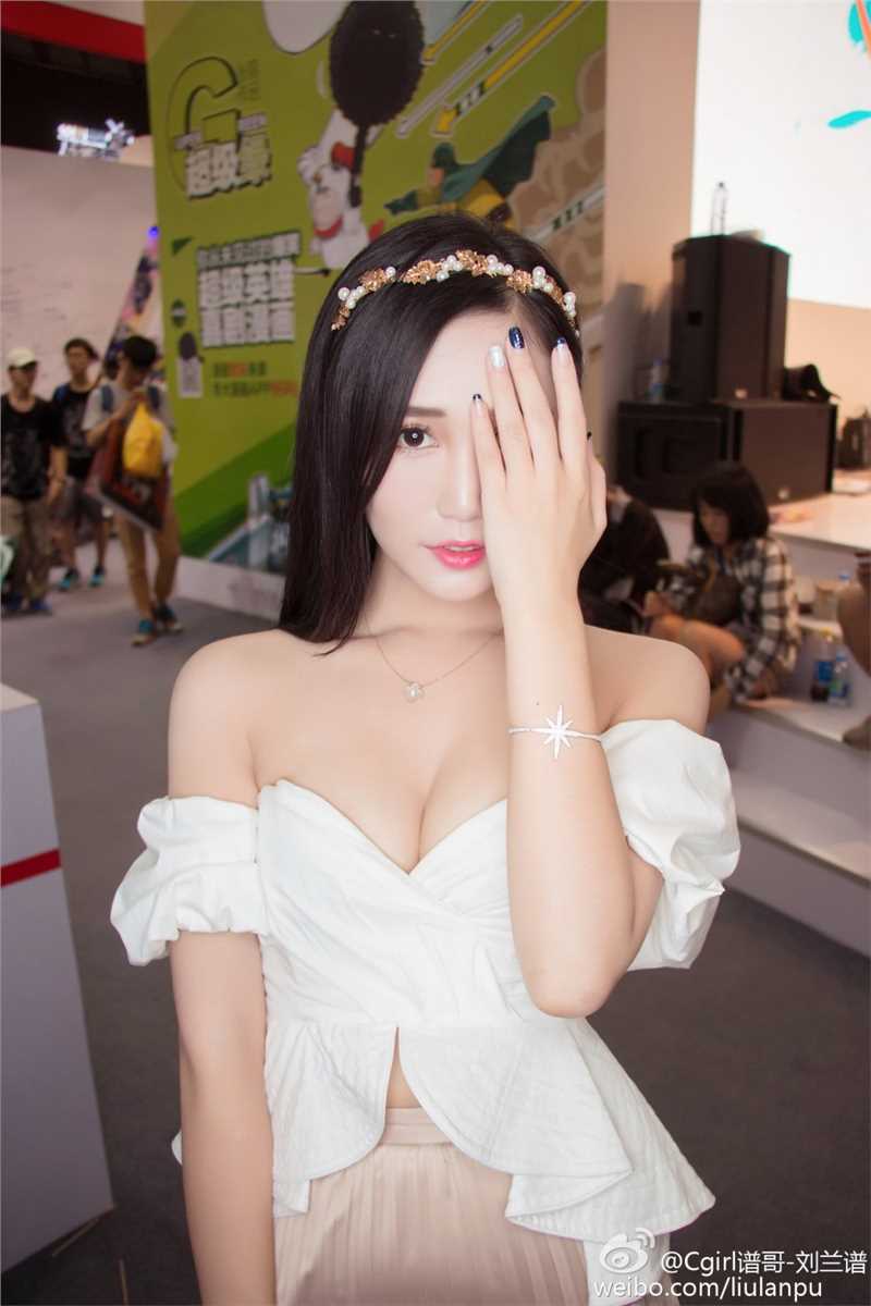 精选小蛮腰美女刘兰谱清纯私拍图片图册