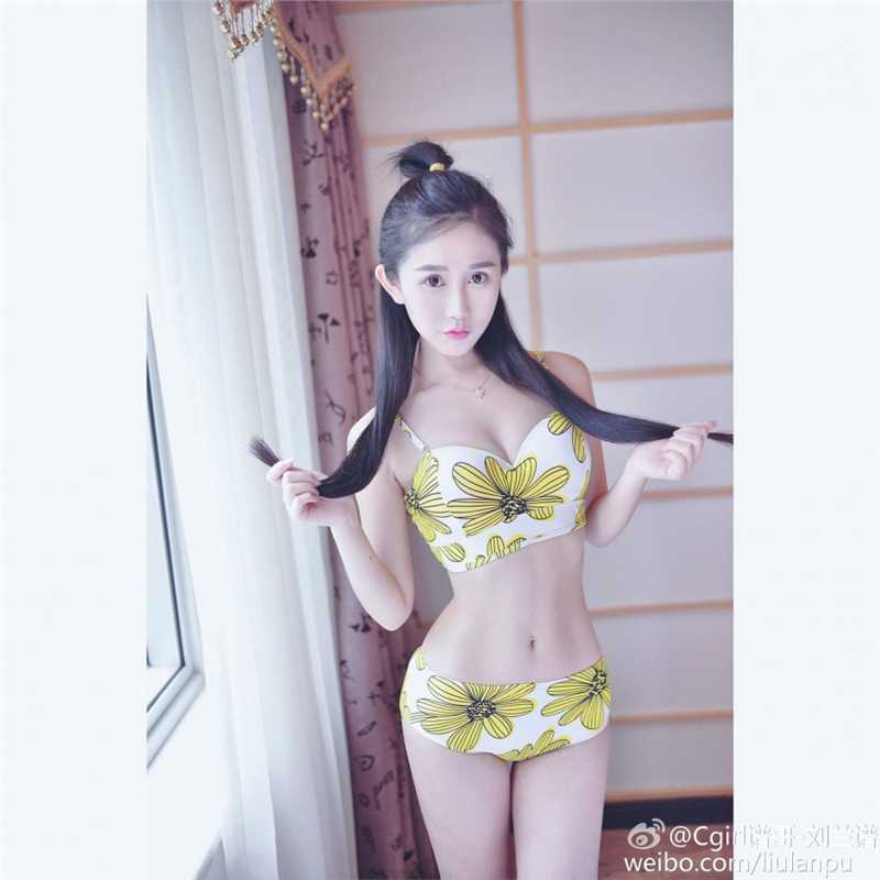 精选小蛮腰美女刘兰谱清纯私拍图片图册