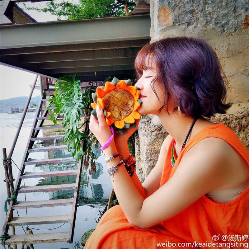 精选清纯氧气美女汤斯婷微博高清美图欣赏图册