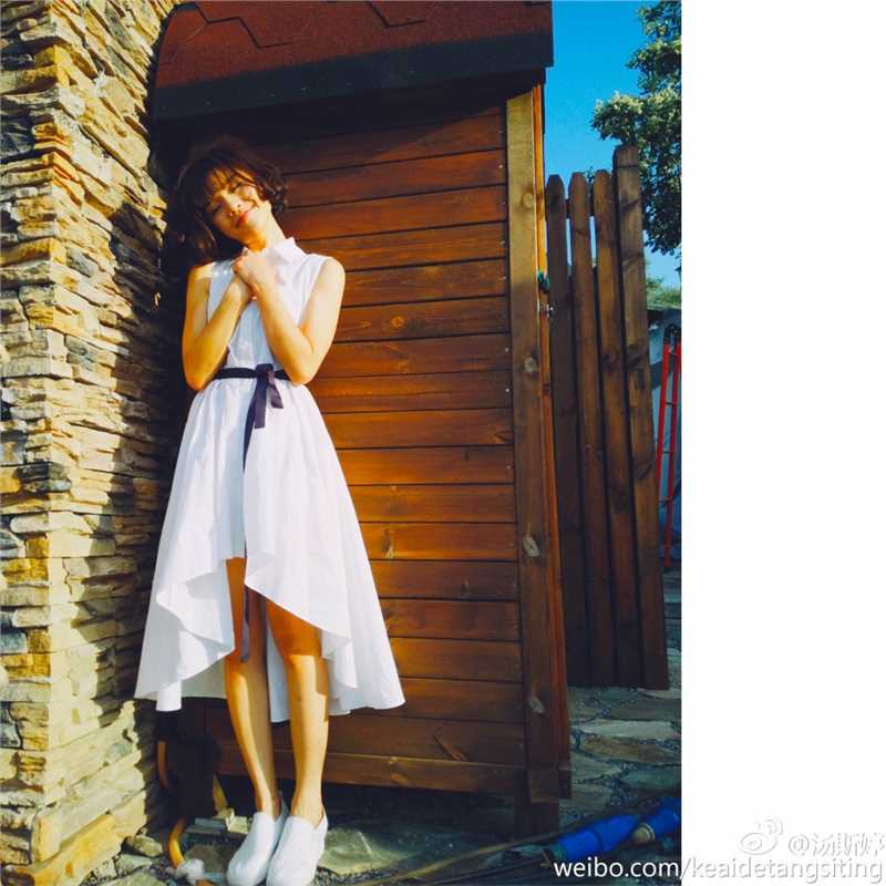 精选清纯氧气美女汤斯婷微博高清美图欣赏图册