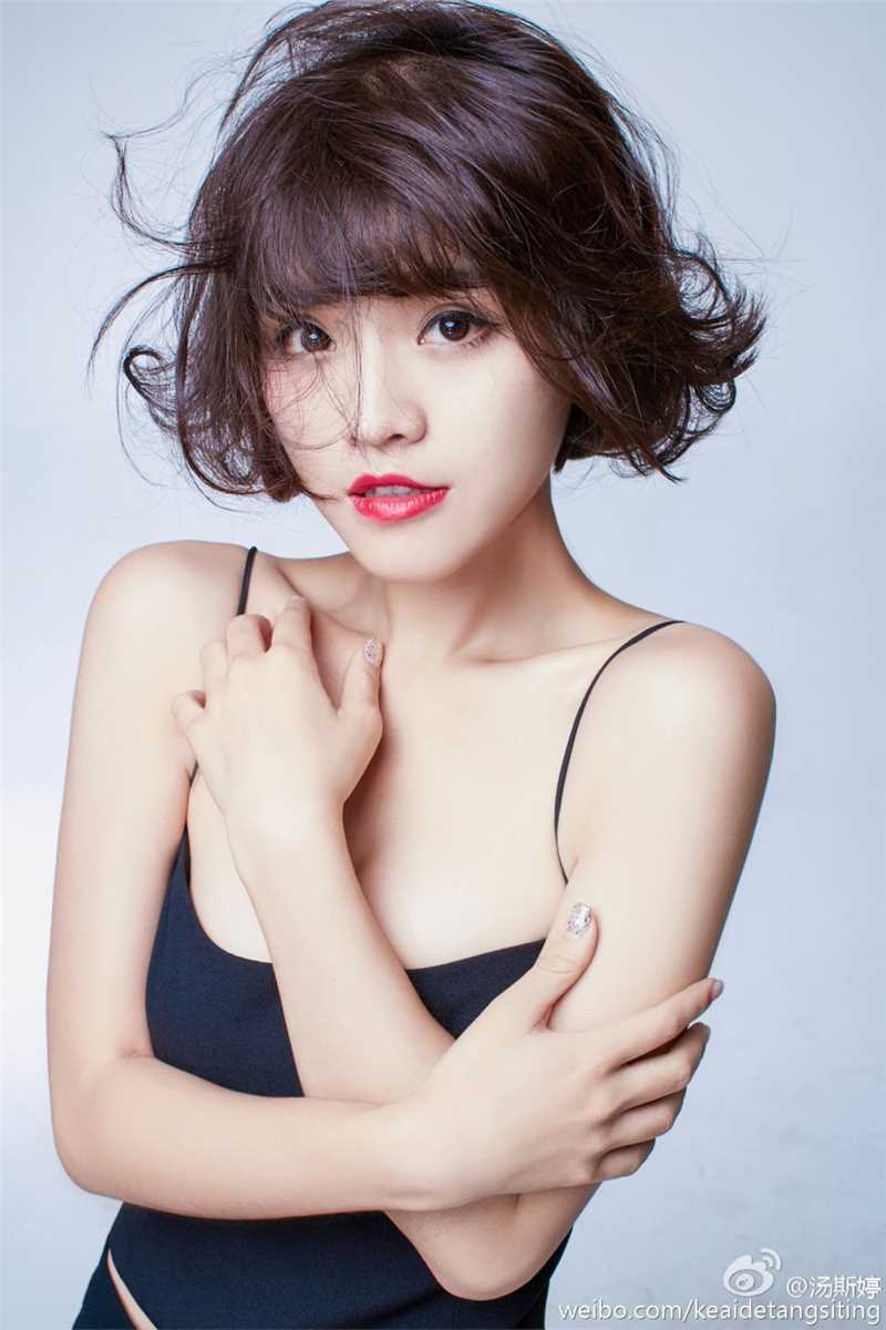 精选清纯氧气美女汤斯婷微博高清美图欣赏图册