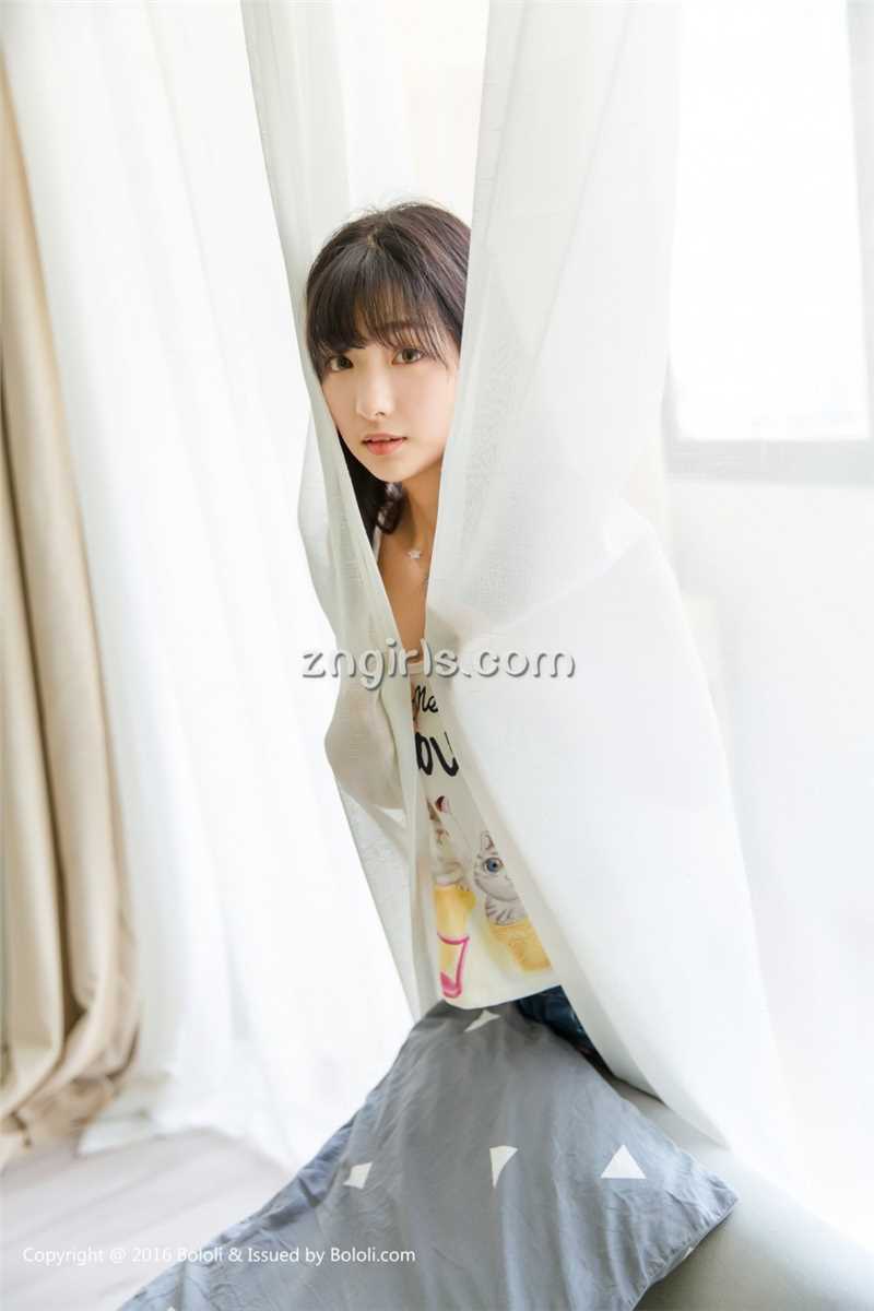 精选甜美清纯女孩球球私房唯美图片图册