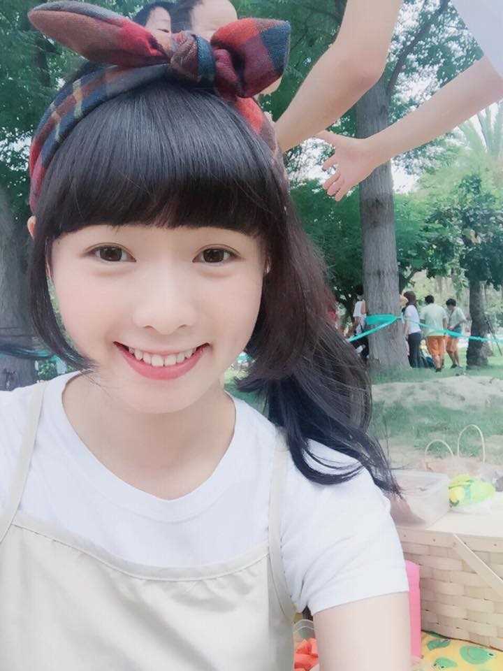 优质清纯氧气美女简廷芮美图欣赏图片