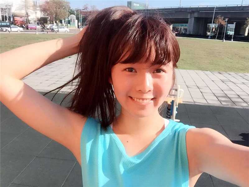 优质清纯氧气美女简廷芮美图欣赏图片