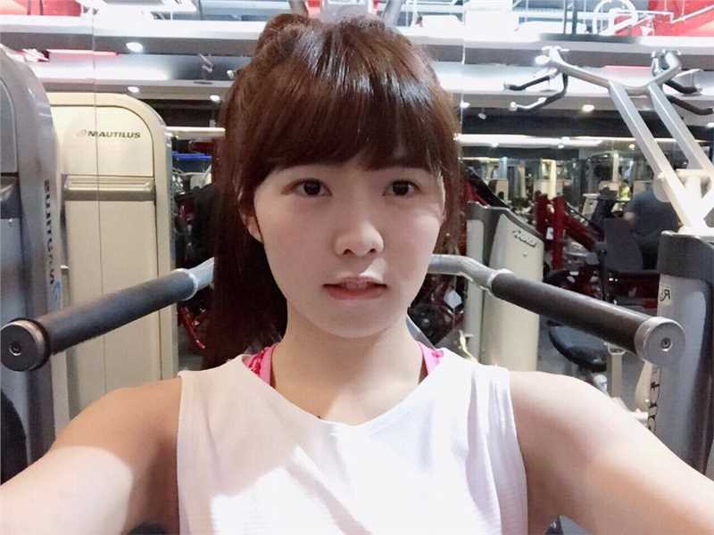 优质清纯氧气美女简廷芮美图欣赏图片