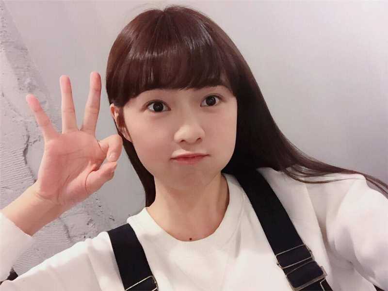 优质清纯氧气美女简廷芮美图欣赏图片