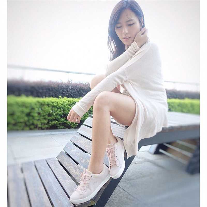 最新美女魔术师何颖璇清纯图片图集