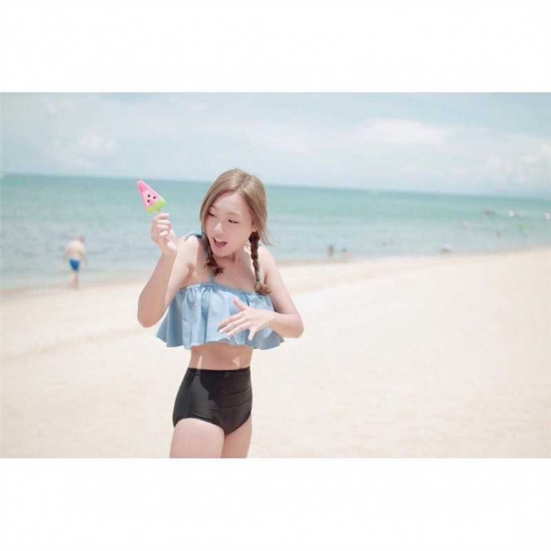 最新美女魔术师何颖璇清纯图片图集