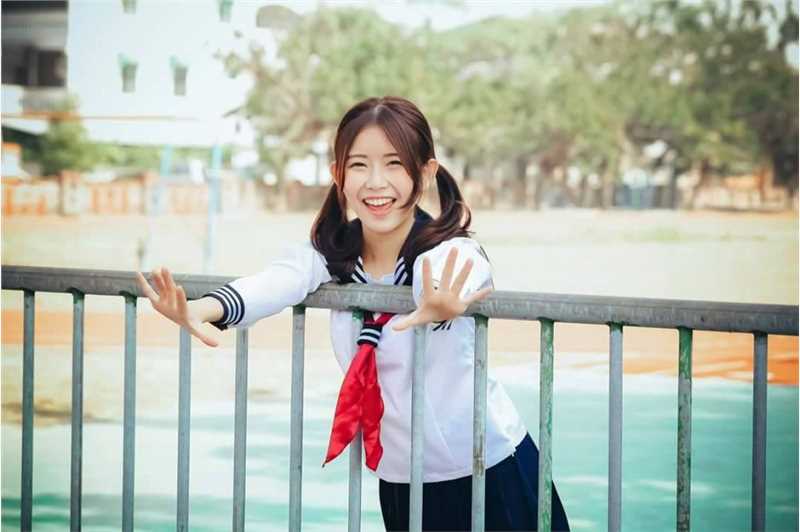 优质大学清纯美女林妤臻私拍图片相册