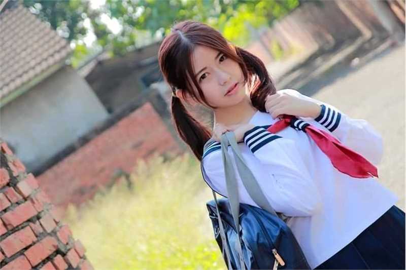 优质大学清纯美女林妤臻私拍图片相册