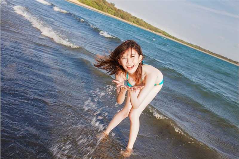 优质大学清纯美女林妤臻私拍图片相册