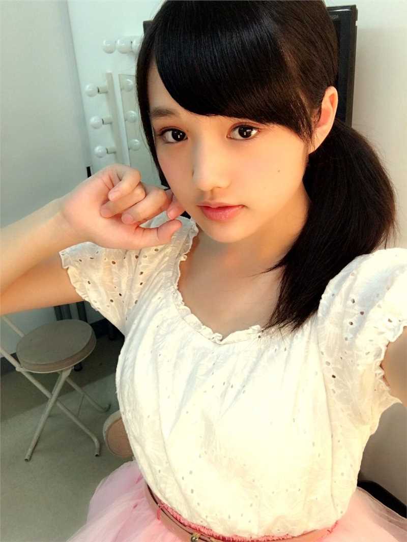优质日本15岁美少女安藤咲桜清纯图片图片
