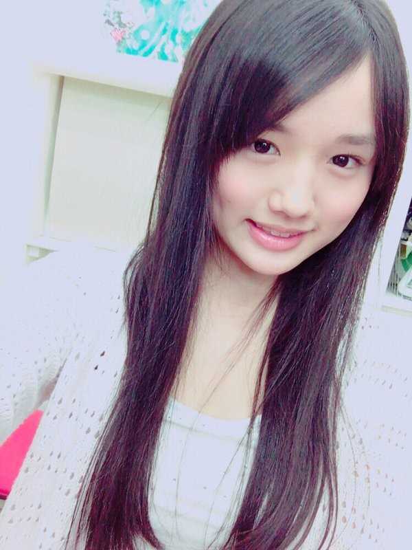 优质日本15岁美少女安藤咲桜清纯图片图片