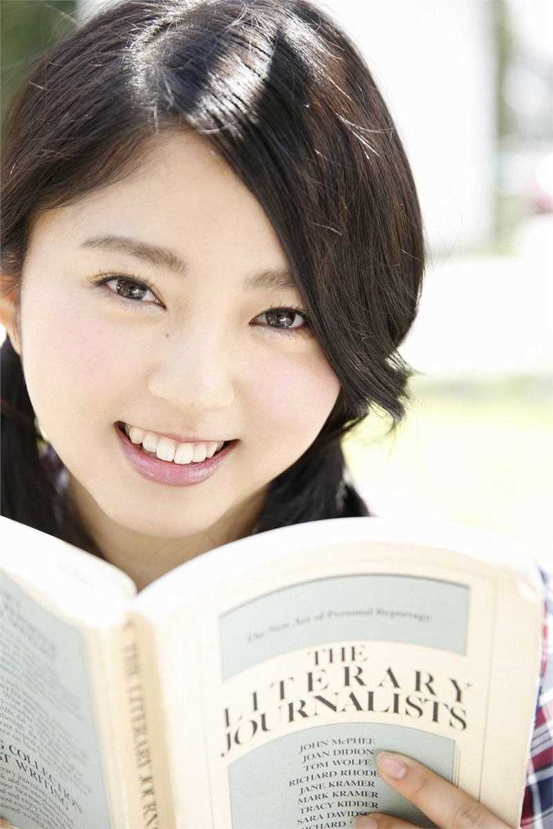 日本清纯美少女铃本美愉私拍