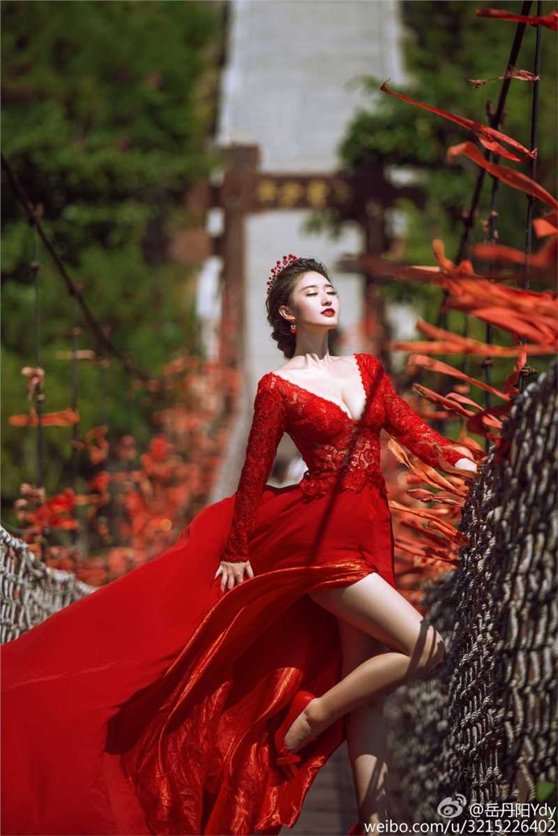 90后美女校花岳丹阳清纯