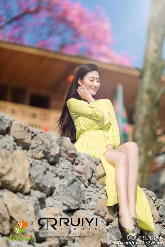 90后美女校花岳丹阳清纯