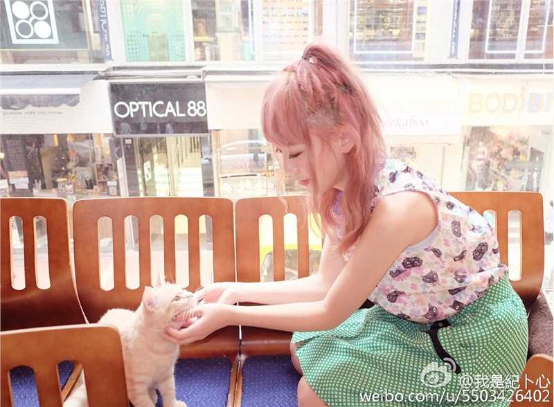 最新台湾中学生女神纪卜心清纯壁纸